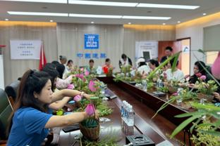 鲍威尔谈落选三分大赛：不太清楚标准是什么 我只能享受假期了